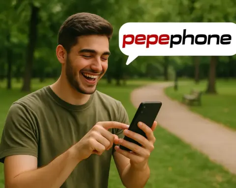 Chico en parque disfruta de cobertura Pepephone.